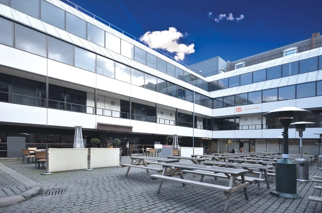 London School of Commerce (LSC)