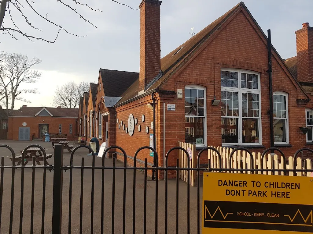 Longlands Primary School