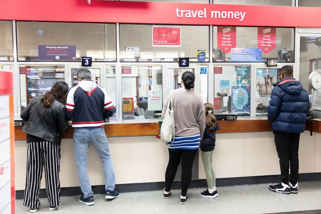 Lower Edmonton Main Post Office