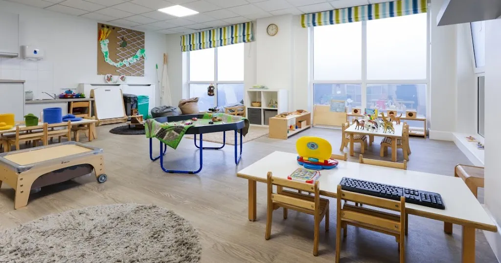 Montessori by Busy Bees Putney