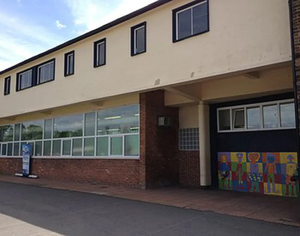 Moss Hall Junior School