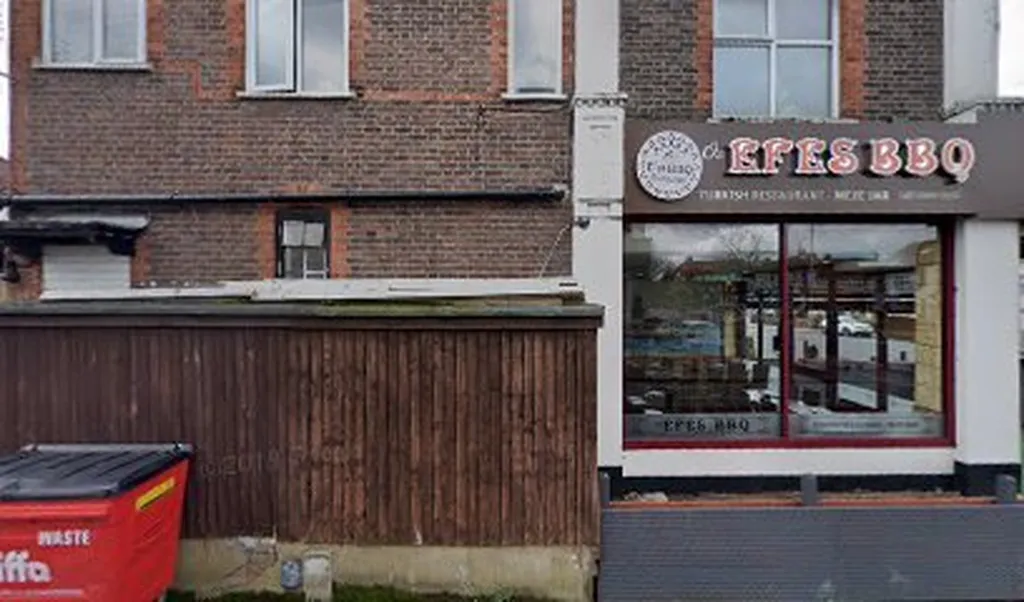 Pinner Green Post Office