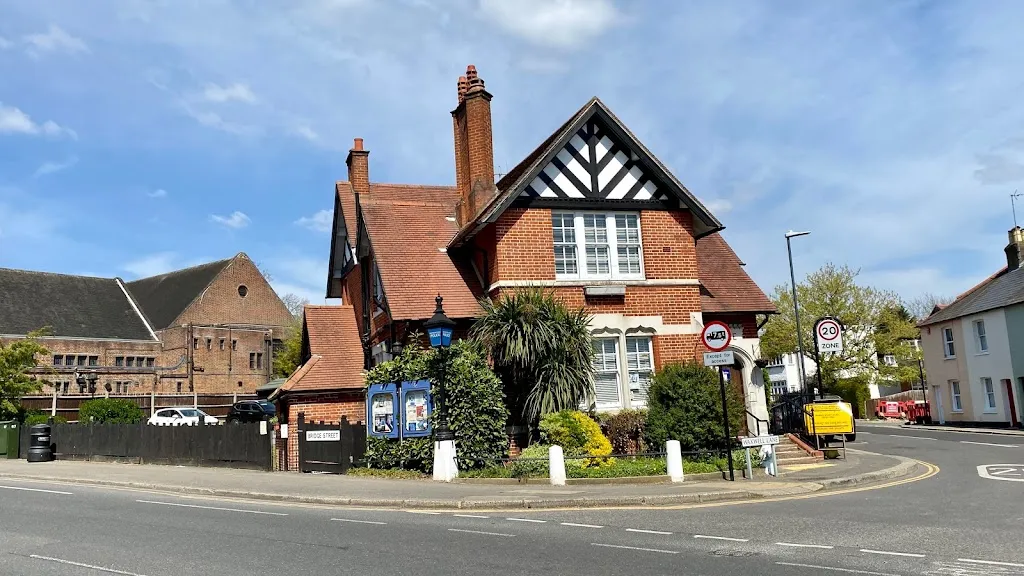Pinner Police Station
