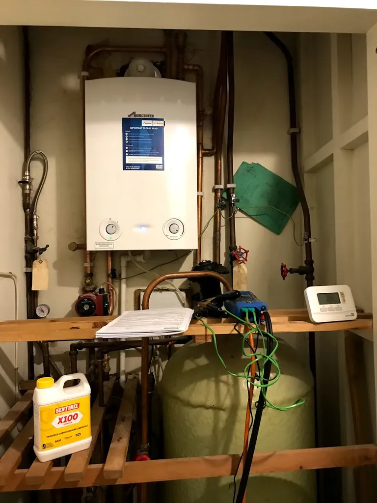 Plumber Emergency Heating & Gas Engineer