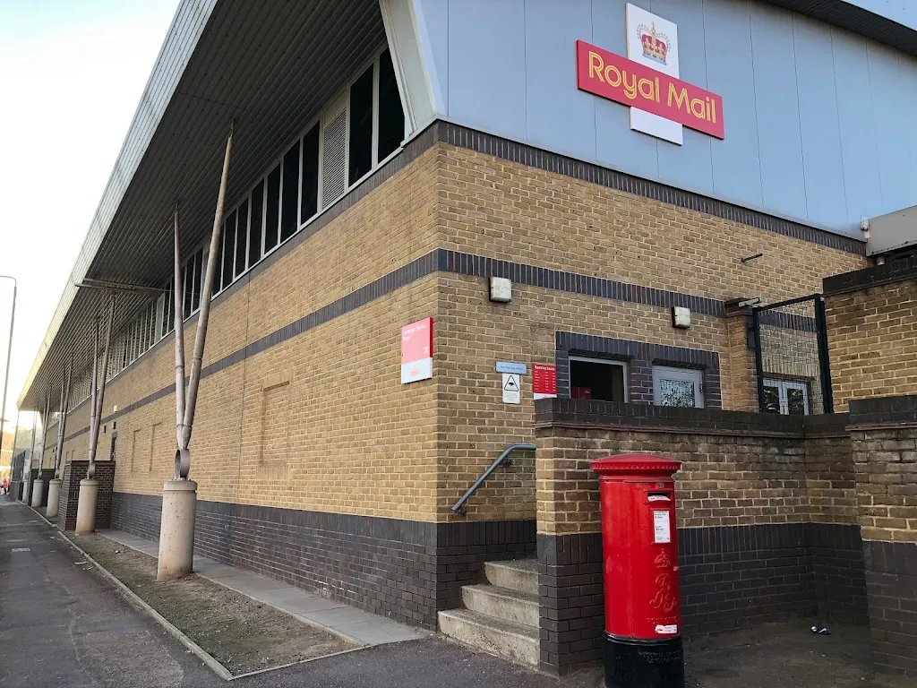 Royal Mail - Charlton and Greenwich Delivery Office