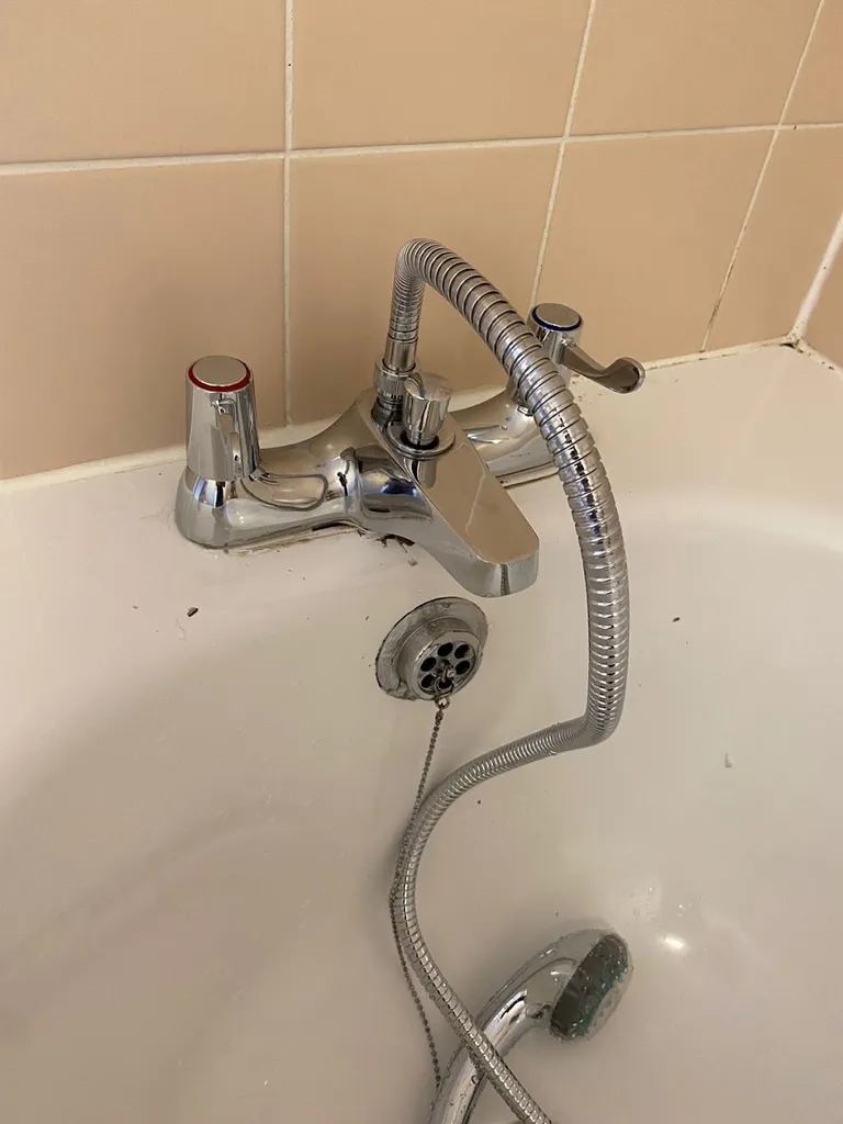 SARA Plumbing and Heating London
