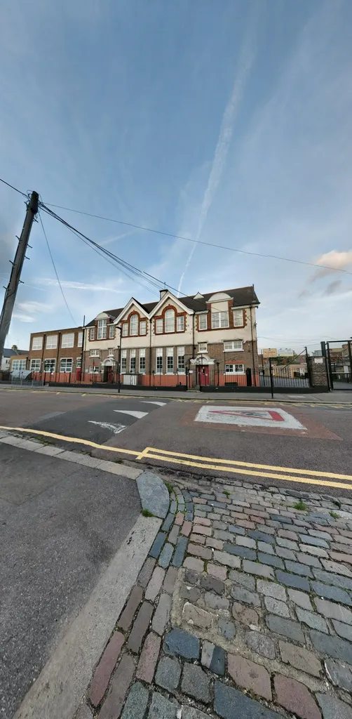 Seven Sisters Primary School