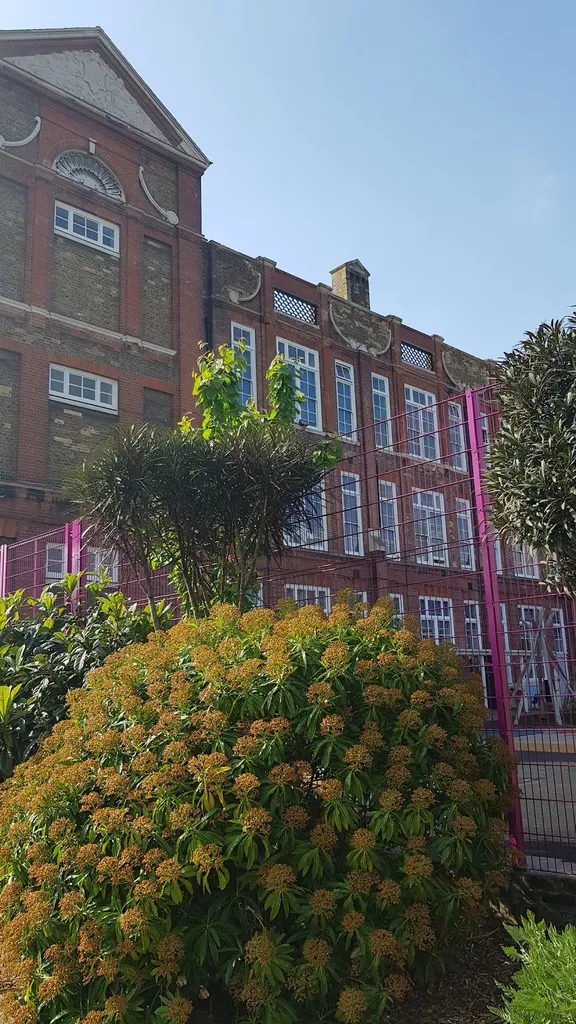 Shoreditch Park Primary School