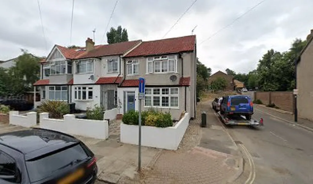 South West London Estate Agent | Miles Rudland
