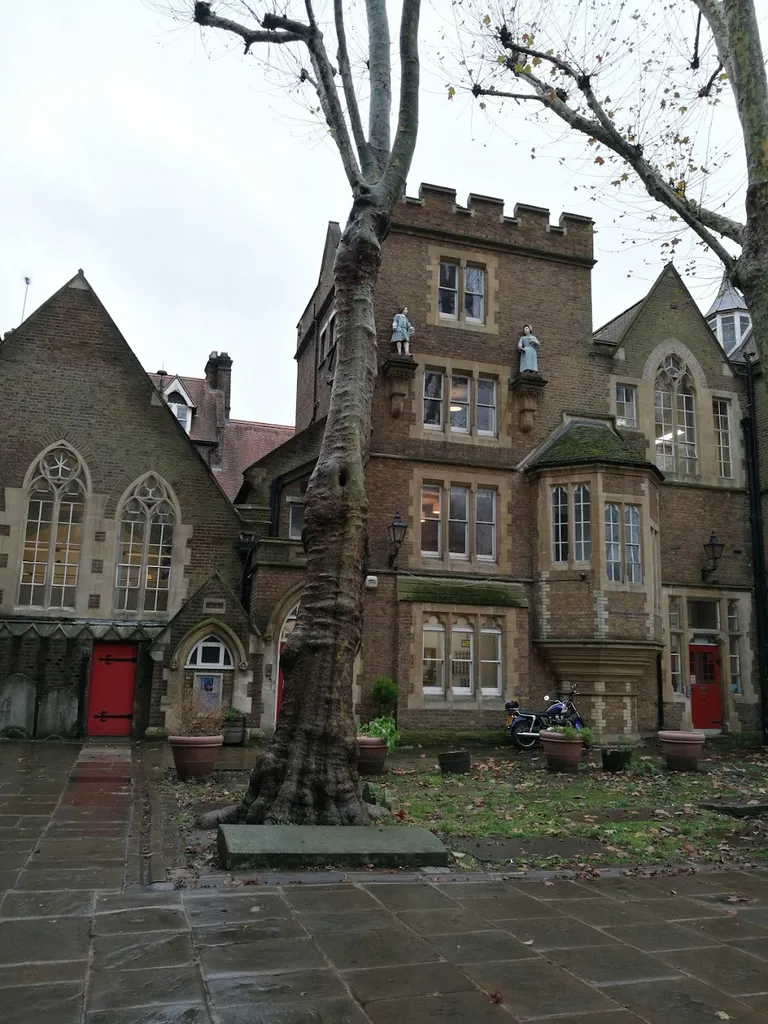 St Mary Abbots Primary School