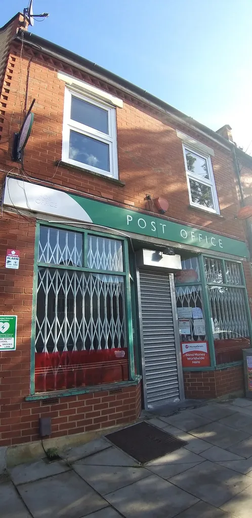 Strand On The Green Post Office