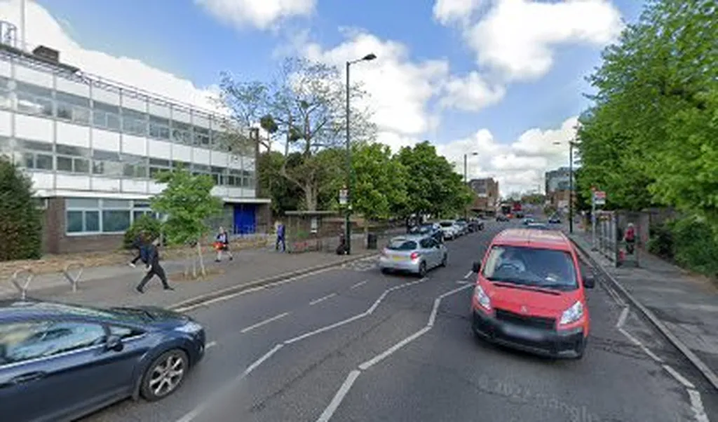 Teddington Police Station (Stop G)