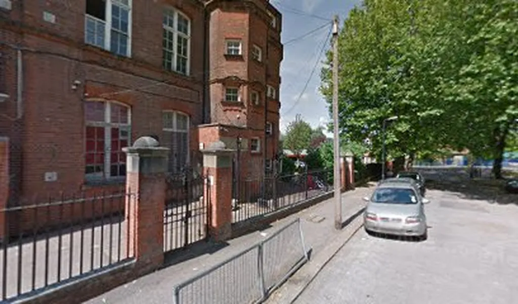 The Stonebridge School