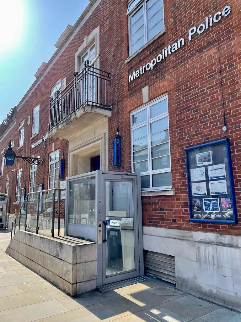 Twickenham Police Station
