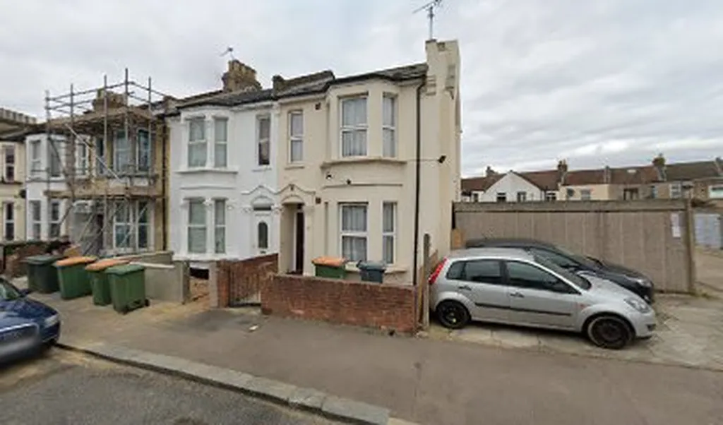 (West Ham) Home Solutions (Emergency Plumber)