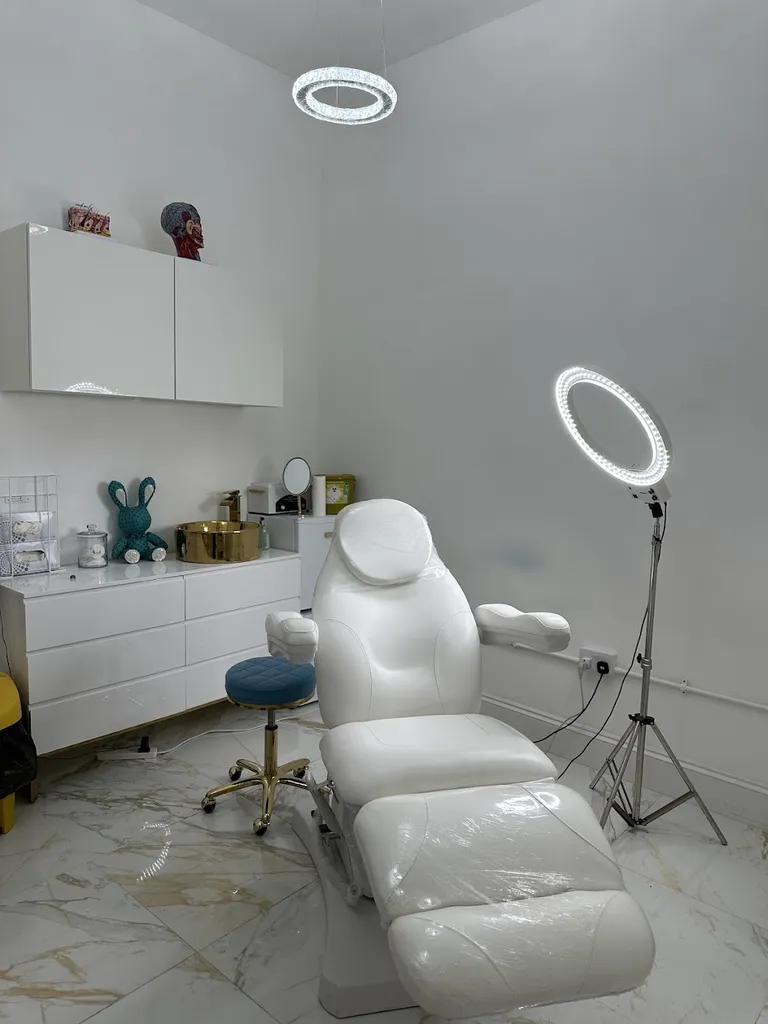 ＬＵＸＵＲＹ ＭＥＤＩＣＡＬ ＡＥＳＴＨＥＴＩＣＳ ʟɪᴍɪᴛᴇᴅ