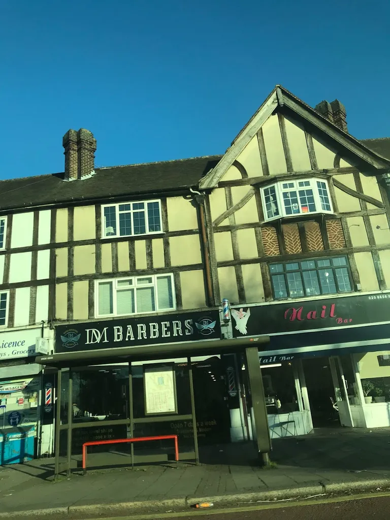 6 Parade News Convenience Store & Off Licence