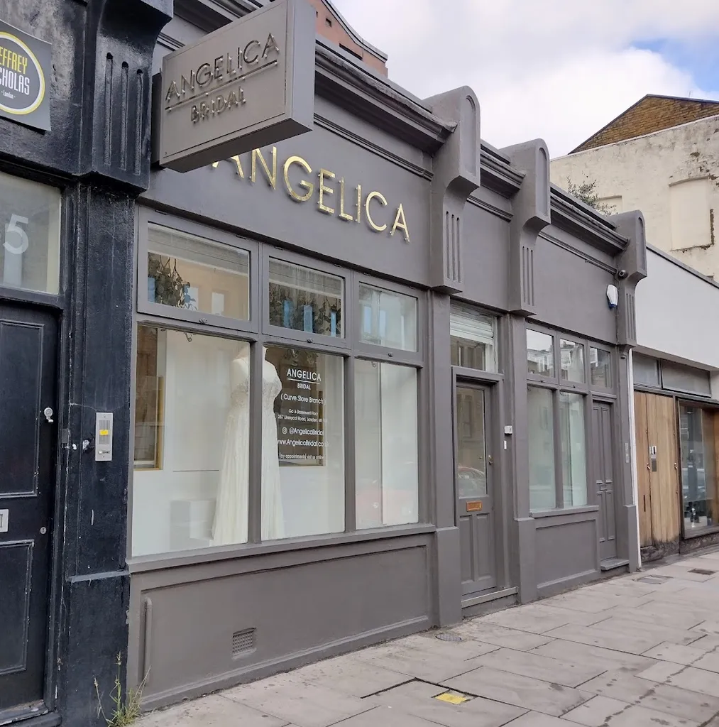 Angelica Bridal Curve