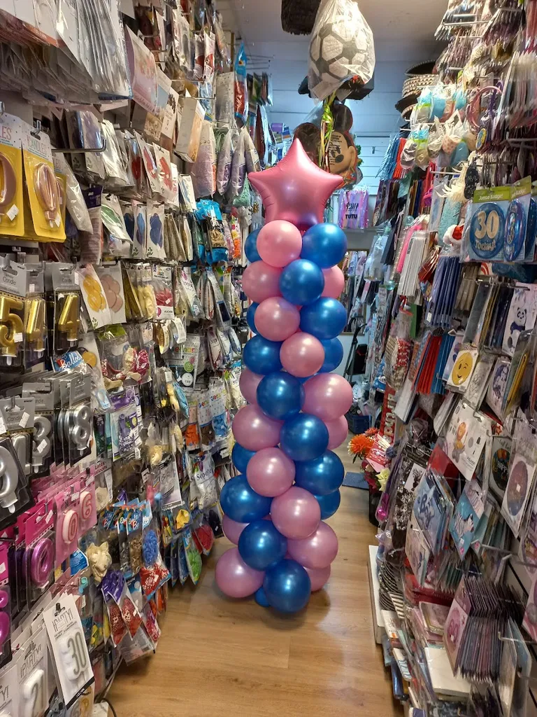 Balloons Shop London ( Helium Balloons Delivery & Party Shop )