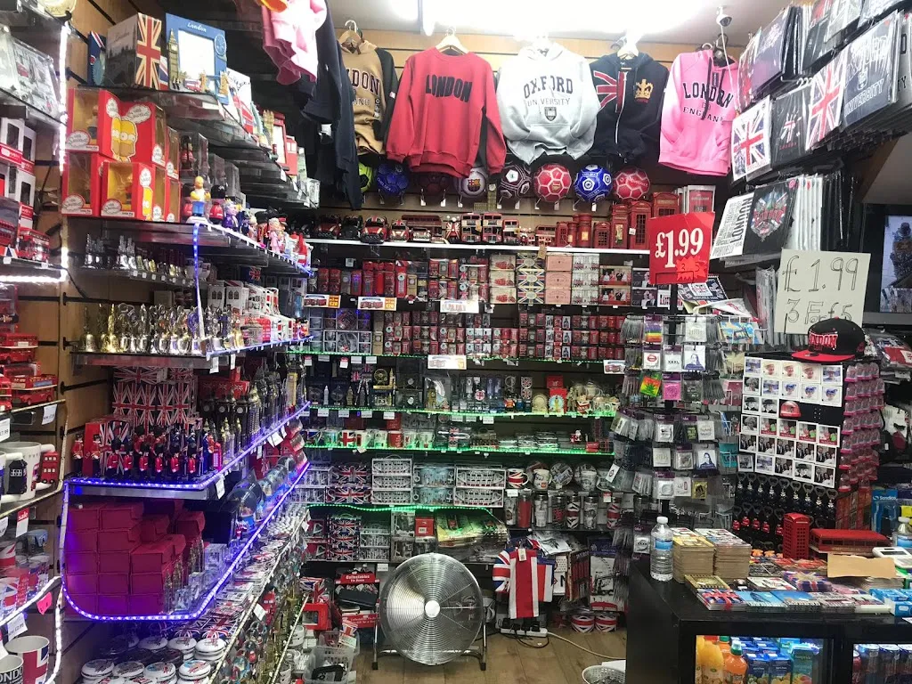 Camden Gift, Souviners, Headwear & Vape