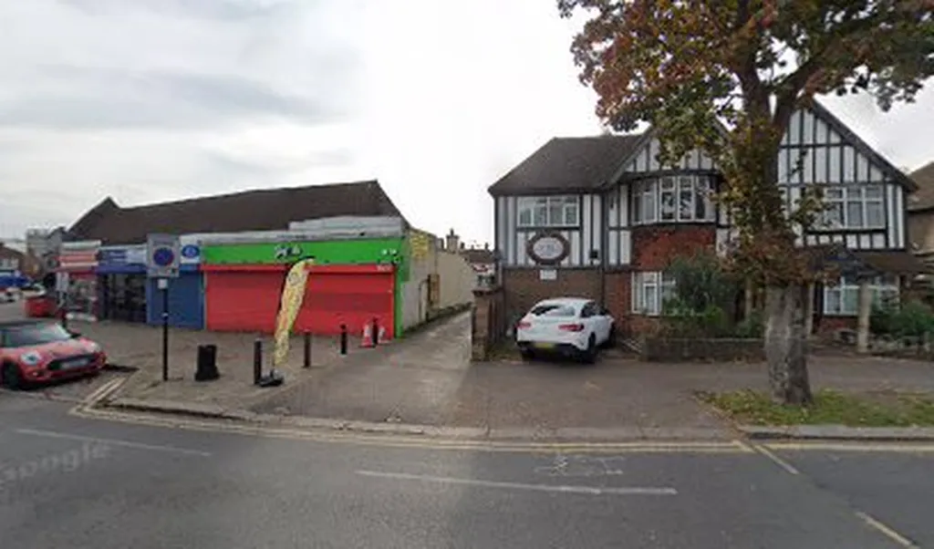 Cannons Park Newsagents