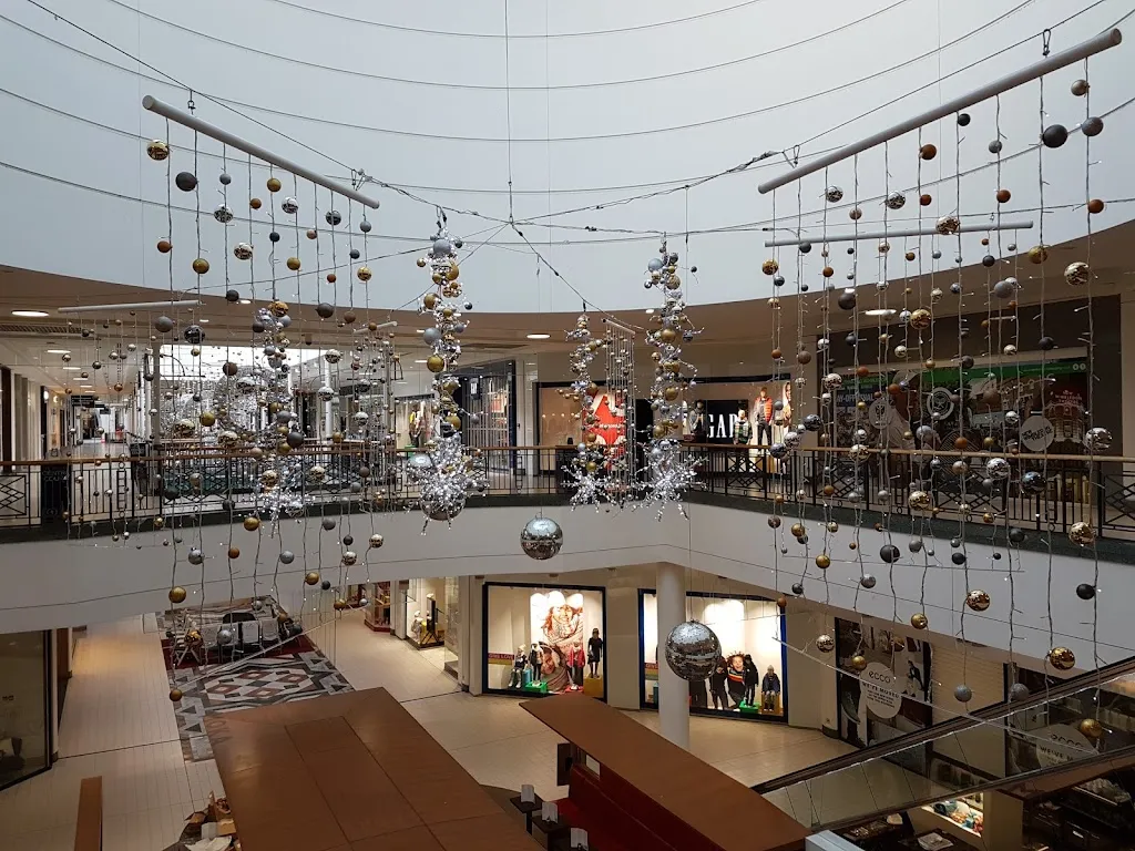 Centre Court Shopping Centre