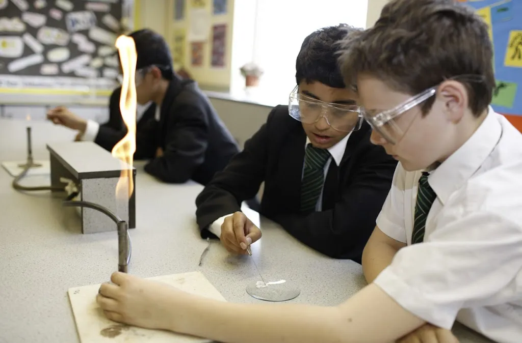 Coombe Boys' School