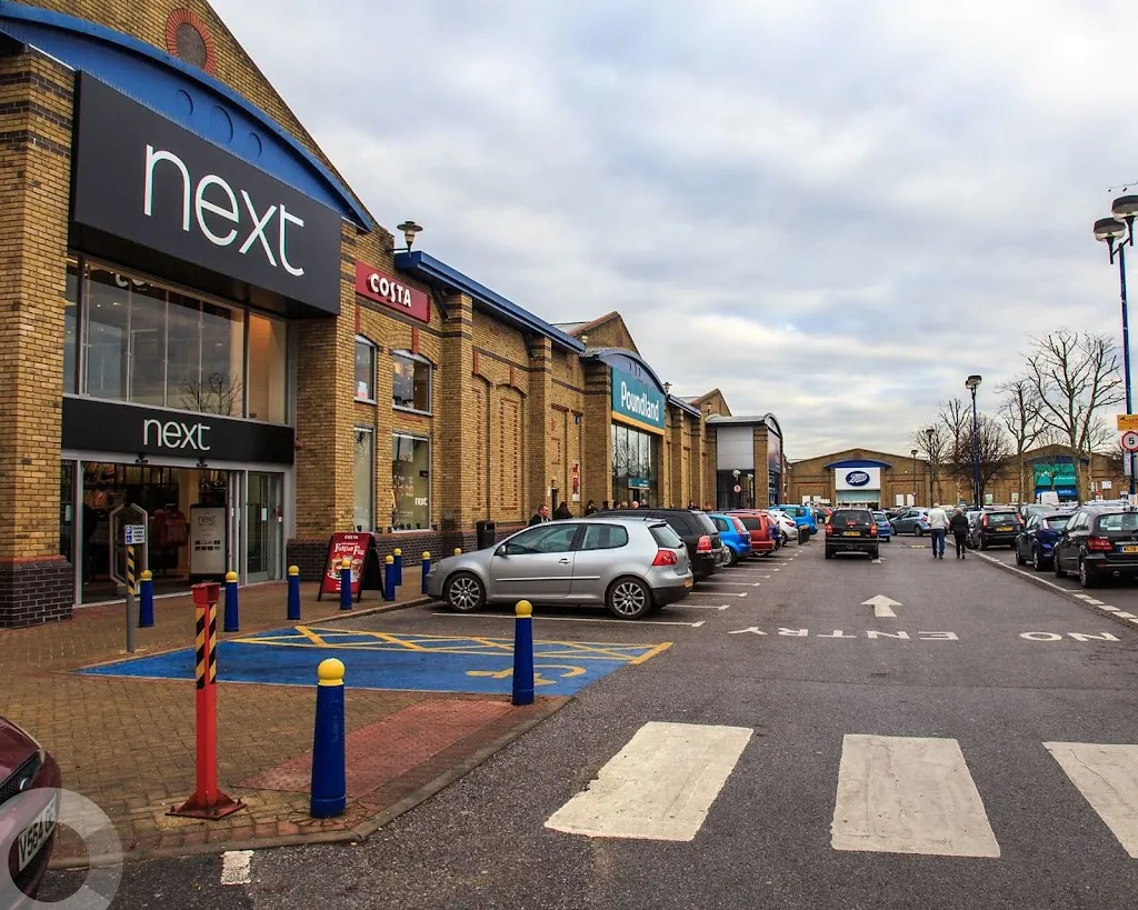Crayford retail park