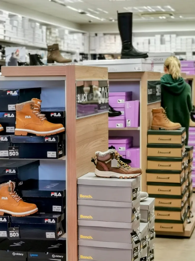 DEICHMANN