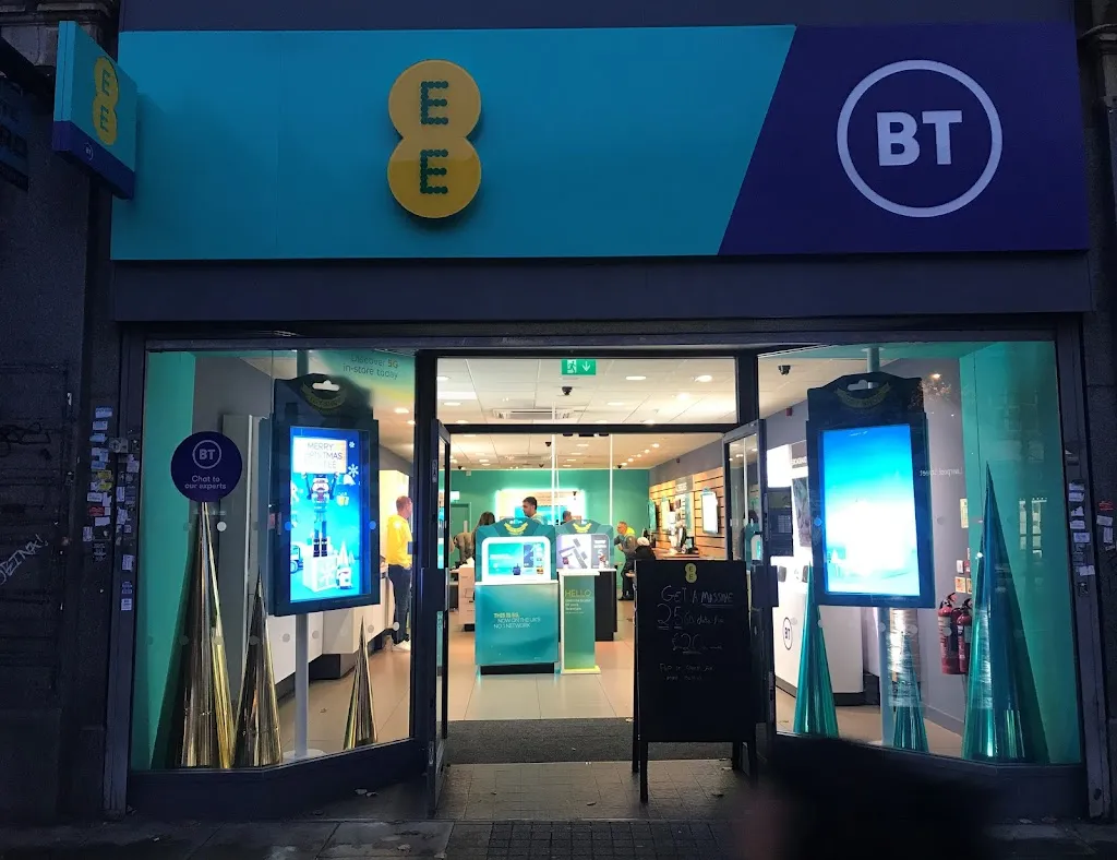 EE