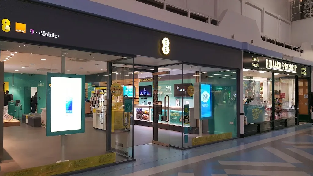 EE