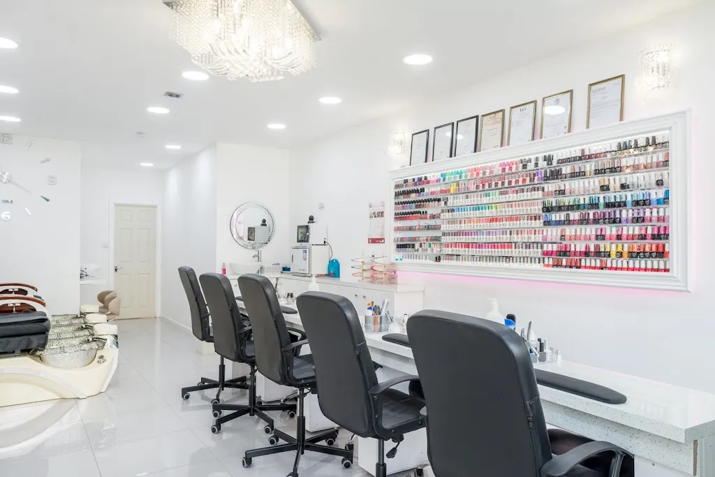Fab Nails & Spa