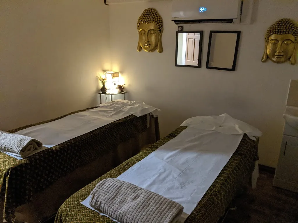 Flower Thai Massage at Daisy Beauty Spa