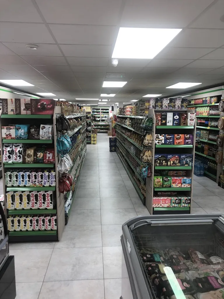 Food Plus Macius