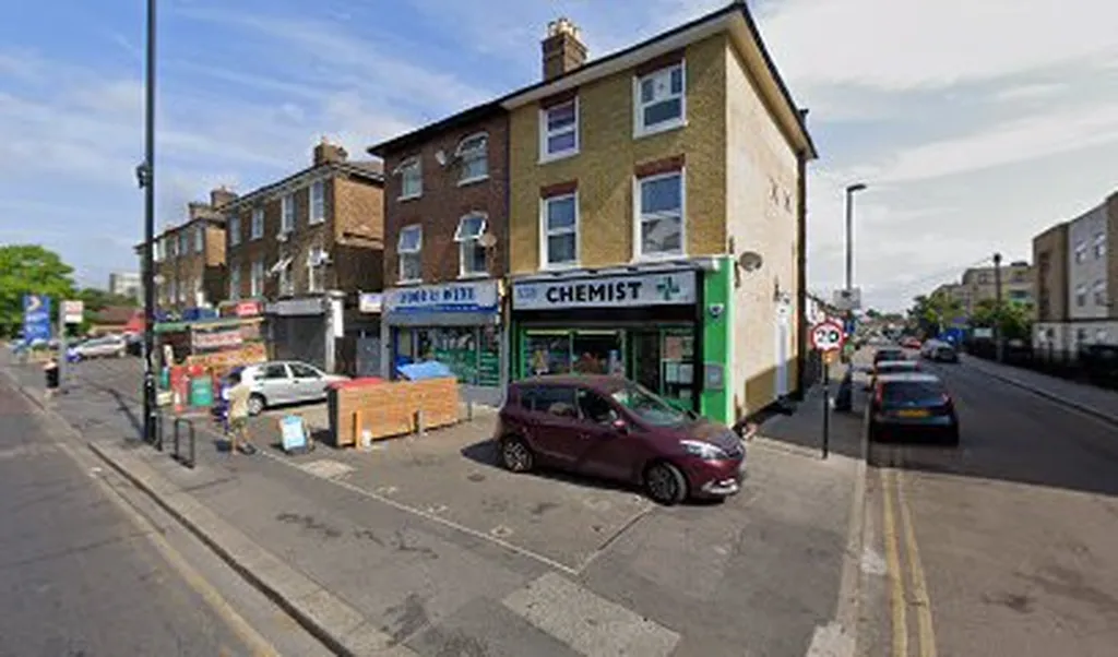 Food & Wine - St James Road