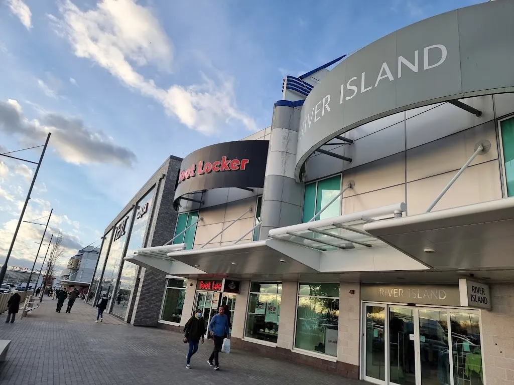 Gallions Reach Shopping Park