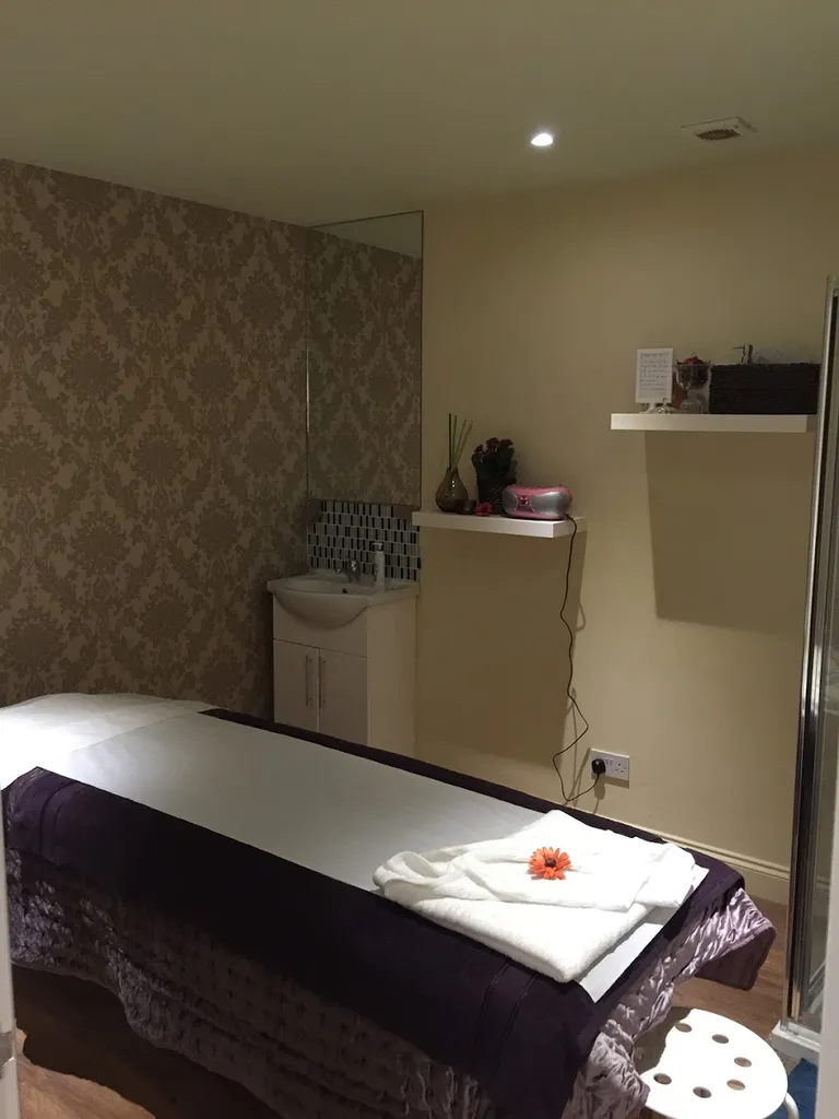 golden finger spa