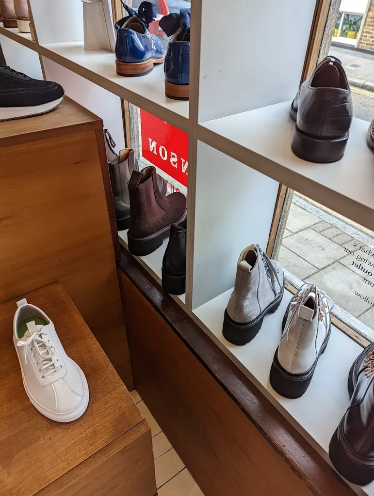 GRENSON EAST - SUMMER POP_UP