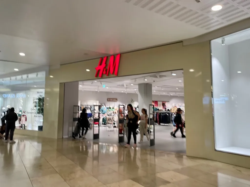 H&M
