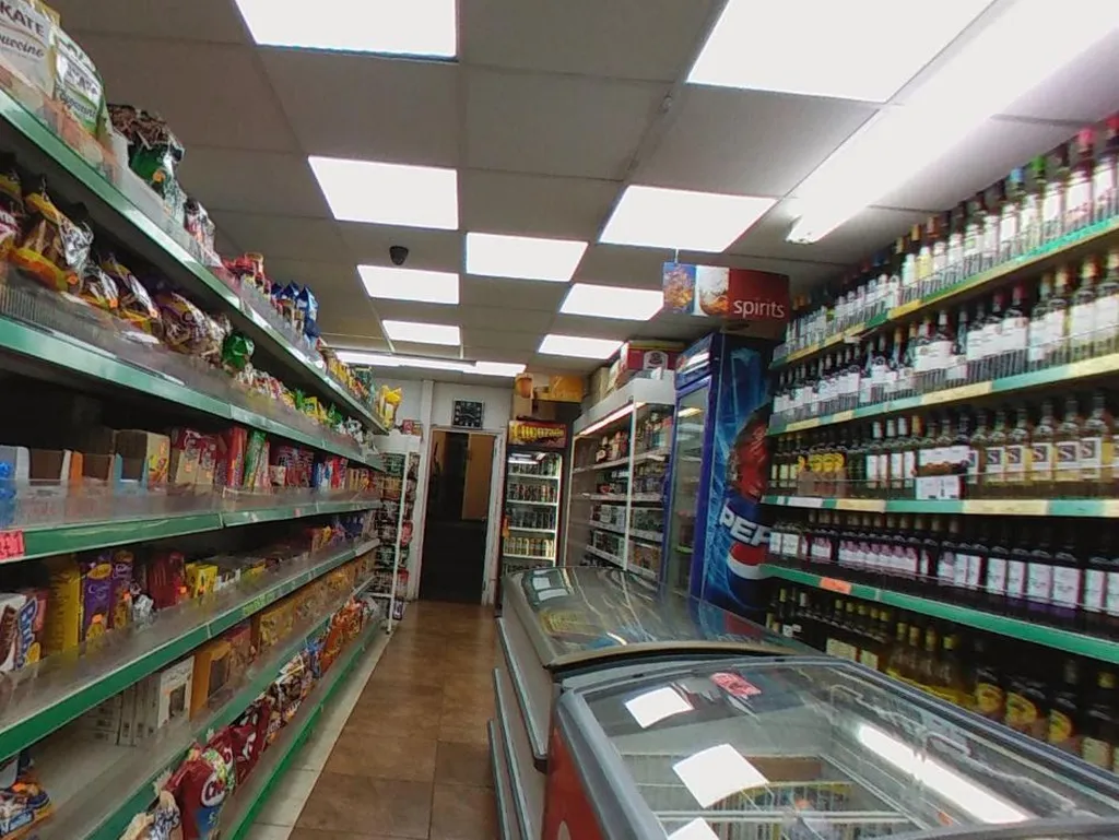 H R Superstore