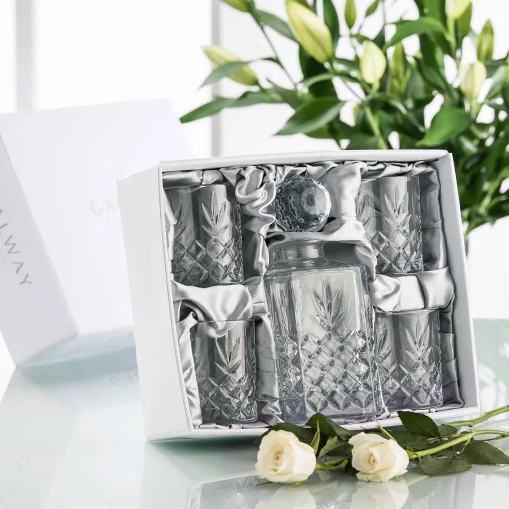 High class gifts (crystal products)
