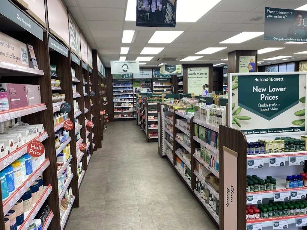 Holland & Barrett - Clapham Junction