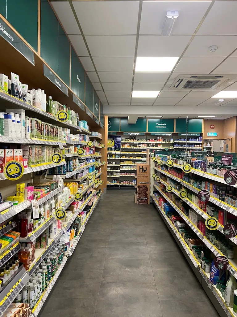Holland & Barrett - Golders Green
