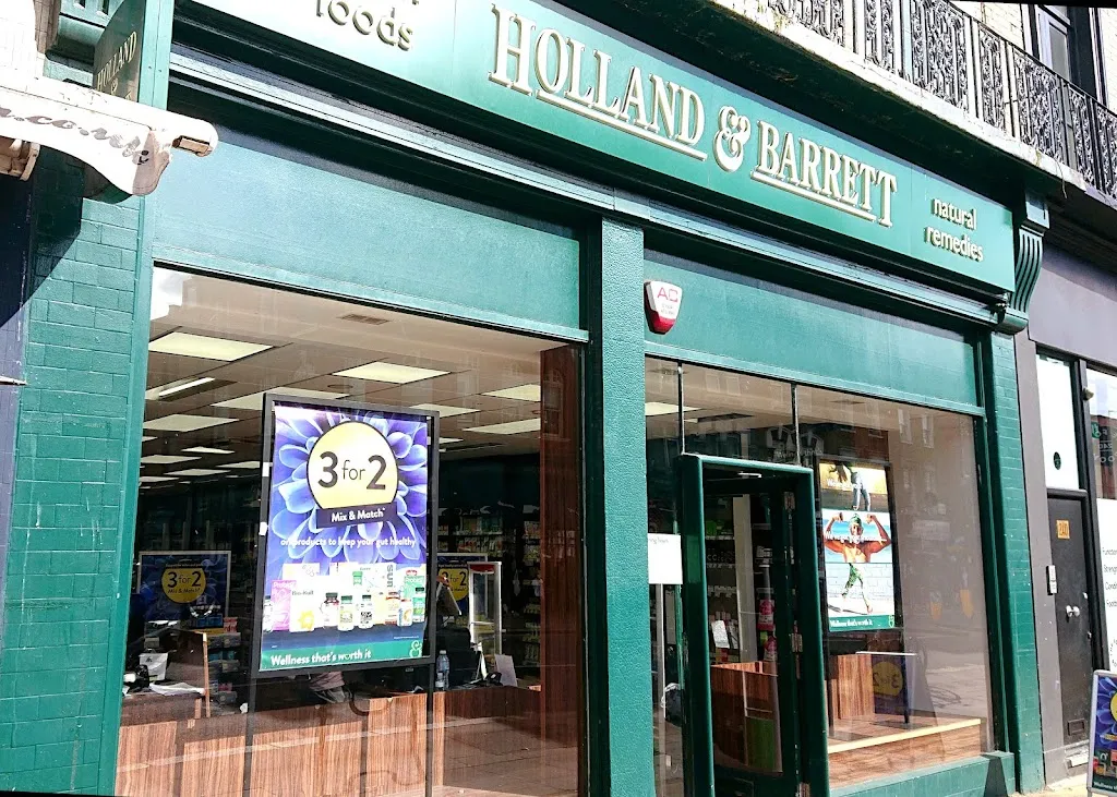 Holland & Barrett - Kentish Town