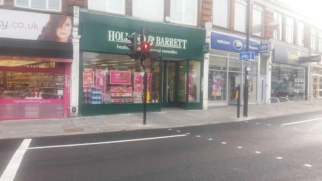 Holland & Barrett - Palmers Green