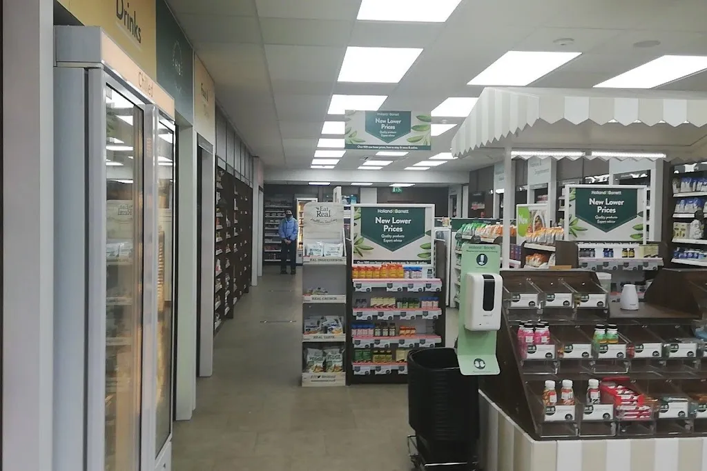 Holland & Barrett - Southgate