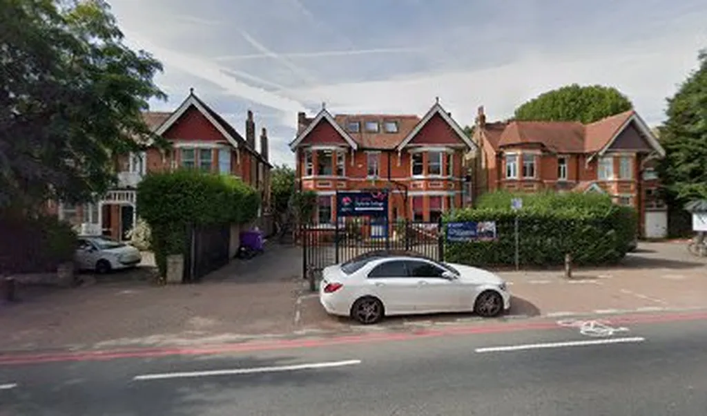 International School of London, DP College
