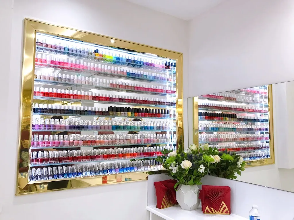 Julie’s nail spa