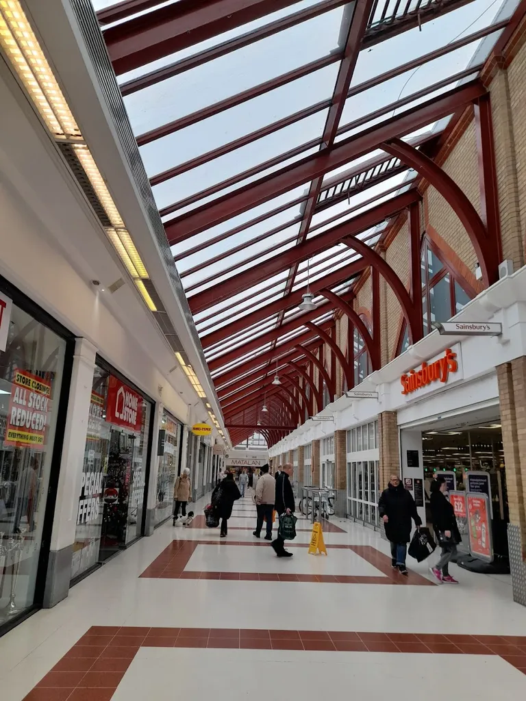 Kingsland Shopping Centre