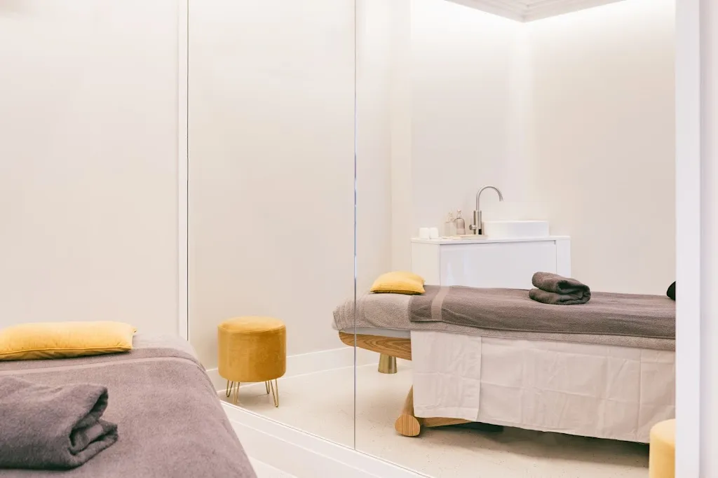 Lavender on the Hill (Primrose Hill) - Massage, Osteopathy, Physiotherapy & Facial Spa